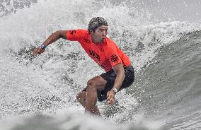 Surfing: Kanoa Igarashi