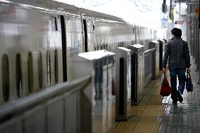 Bullet trains stranded at Nagoya