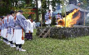 Shrine prays for early end to coronavirus pandemic