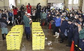 Fishing season for squid starts in northern Japan