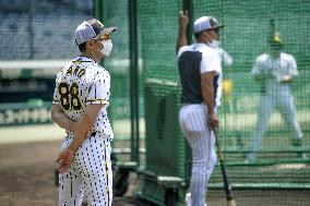 Baseball: Preparation for season start in Japan