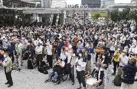 Campaigning in Tokyo gubernatorial election