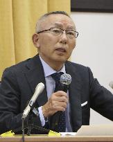 Fast Retailing chief to donate 10 bil. yen to medical research