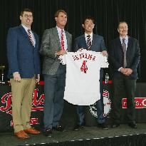 Baseball: Shogo Akiyama joins Cincinnati Reds