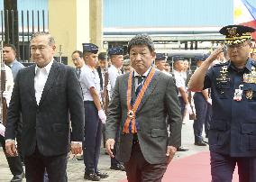 Japan foreign minister in Manila