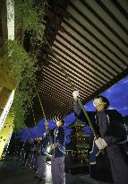 Year-end cleaning at temple in Japan