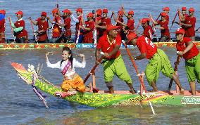 Boat racing in Cambodia