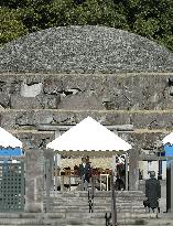 Japan emperor's visit to mausoleums of past emperors