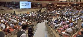 Sumo wrestlers attend workshop to avoid illegal activities