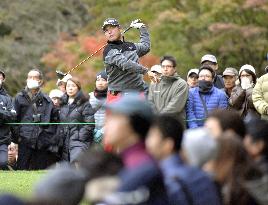 Matsuyama leads Mitsui Sumitomo Masters golf tournament