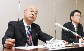 Taisei exec at press conference over sinkhole in Fukuoka