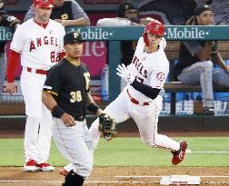 Baseball: Pirates v Angels