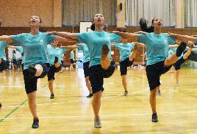 Fukui school's dream win in U.S. cheerleading competition inspires film