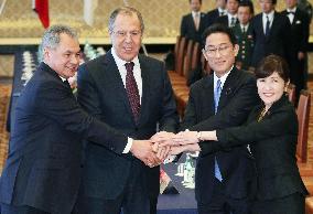 Japan, Russia beef up defense ties, Tokyo eyes isles row progress