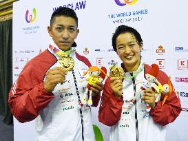 Kiyuna, Shimizu win golds in karate kata