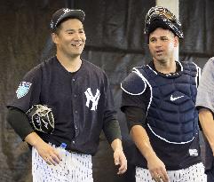 Baseball: Yankees' Tanaka and Sanchez