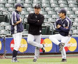 Japanese trio chat before game