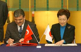 Japan, Turkey sign cultural accord