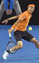 Nishikori reaches Aussie Open 4th round