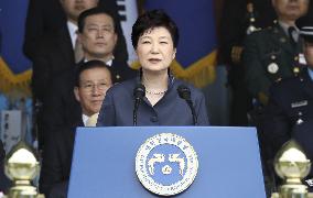 Park says N. Koreans fleeing their country are welcome in South