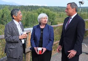 Central bank chiefs meet in Jackson Hole