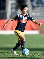 Football: Salzburg's Minamino