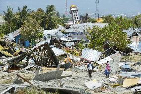 Indonesia quake-tsunami aftermath