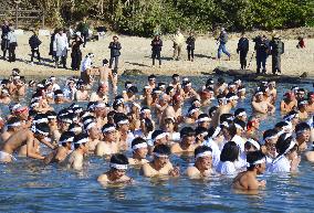 Winter ocean bathing in Japan