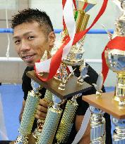 WBA champion Uchiyama with trophy