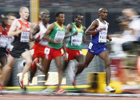 Britain's Mohamed Farah wins men's 5000 meters in Beijing