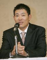 Ogasawara, Fukudome named MVPs for 2006 season