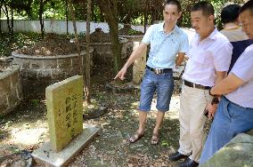 People visit ex-security czar Zhou's hometown