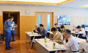 Fukushima residents demand TEPCO ensure safety in scrapping nuke plant