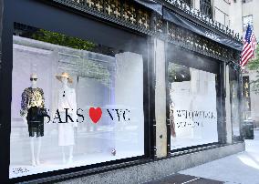 Saks Fifth Avenue resumes operation