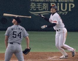 Takahashi blasts two-run 'sayonara' homer