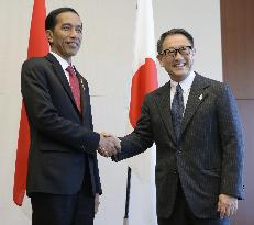 Jokowi meets with Toyota Motor chief