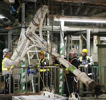 Pillar supporting Tokyo station for 100 yrs removed