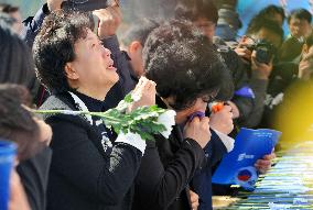 S. Korea marks 5th anniversary of warship's sinking