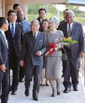Palauans welcome imperial couple, wave Japanese flags