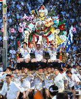 Hakata Gion Yamakasa Festival wraps up with Oiyama float race