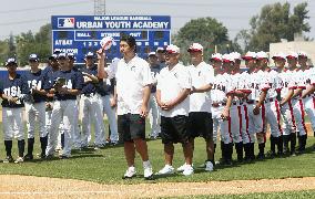 Nomo leads Japan junior high school baseball team at U.S. friendly