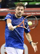 Wawrinka beats Paire to take Japan Open singles title