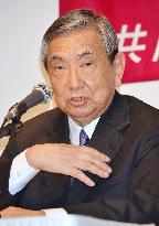 Retired LDP dove urges Abe to uphold past WWII apologies