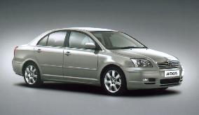 Toyota unveils British-made Avensis sedan