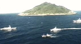 (4)10 activists sail close to disputed Senkaku isles