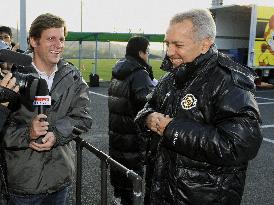 Kashiwa coach Nelsinho