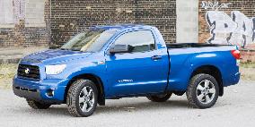 Toyota Tundra voted 2008 Truck of the Year in U.S.