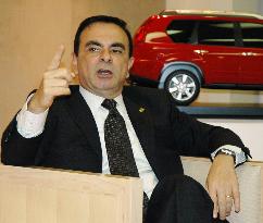 Nissan eyeing mass production of all-electric car by 2012: Ghosn