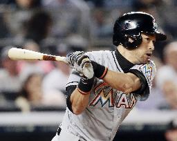 Suzuki gets hit in Marlins' loss