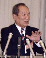 Ex-upper house president Saito announces retirement plans